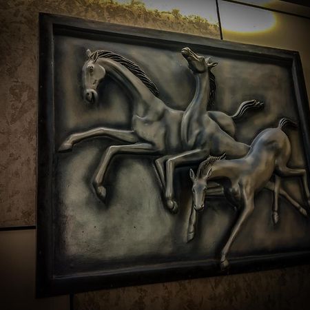 Hotel Noah Spire Agartala Zewnętrze zdjęcie