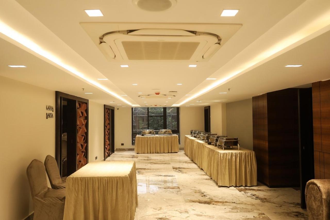Hotel Noah Spire Agartala Zewnętrze zdjęcie